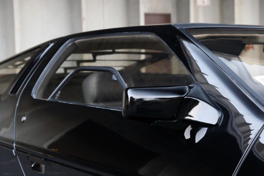 Детали экстерьера DeLorean DMC-12 in Black 1981 года  (фото 38 из 207)